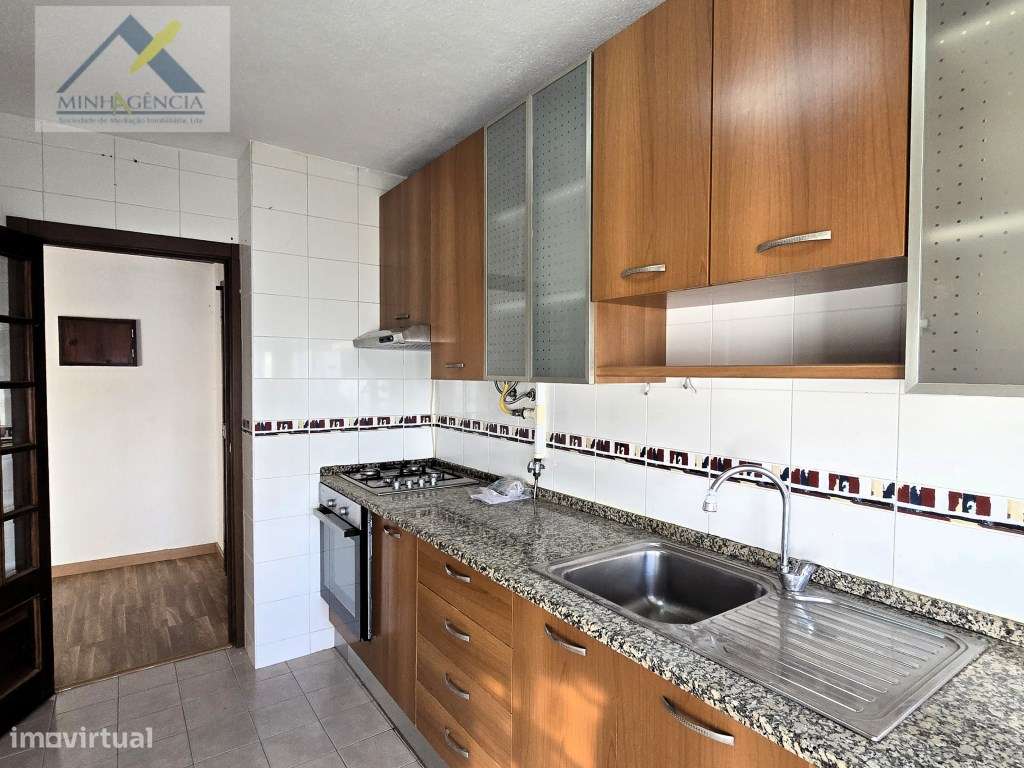 Apartamento T2 na Quinta de St. António em Setúbal-14
