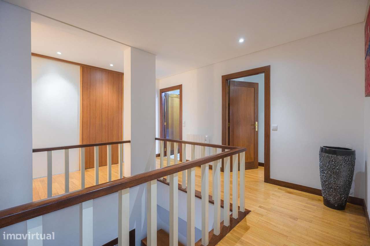 Apartamento Duplex Remodelado – Rotunda do Lavrador, Maia-17