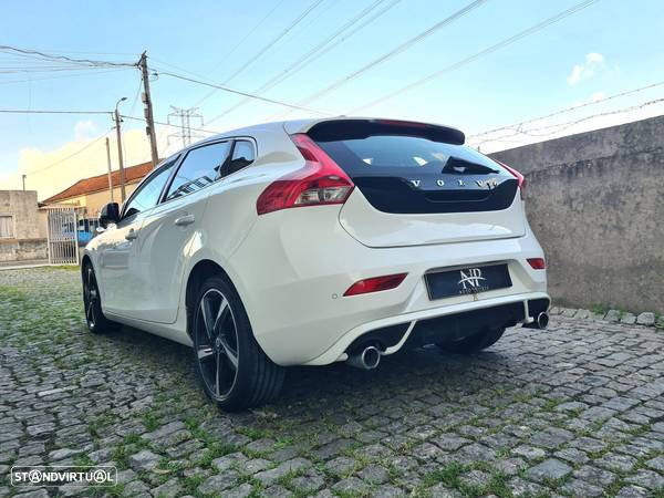 Volvo V40 2.0 D2 R-Design - 2