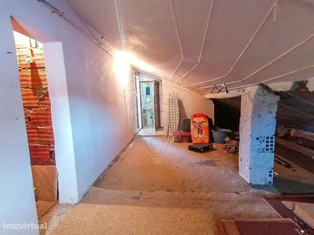 Moradia T5 para venda-44