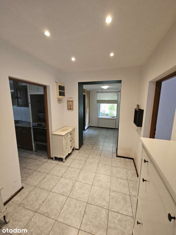 Dom parterowy z użytkowym poddaszem-3