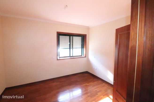 Andar Moradia T3 com garagem em S. Cruz do Bispo-3