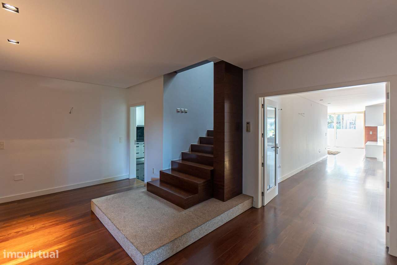 Moradia de Luxo com Elevada Privacidade, Piscinas Interior e...-27