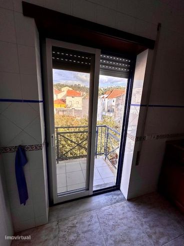 Vendo Apartamento T.3 - Com parqueamento a 70 Mts da Praia em Nazaré-29