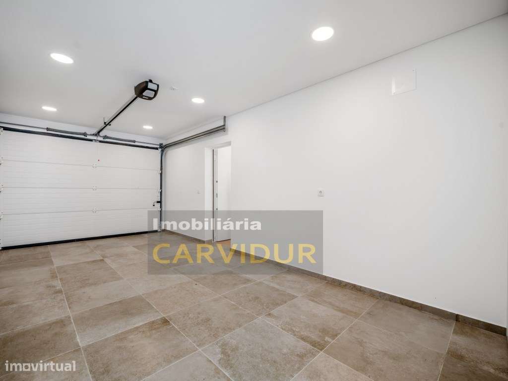 Moradia Ericeira a 12km V4 Nova em Lote com 730m2 e praia a 300m-16