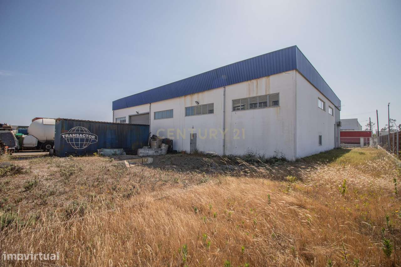 Armazém e Estacionamento - 750m² - Grande imagem: 3/34