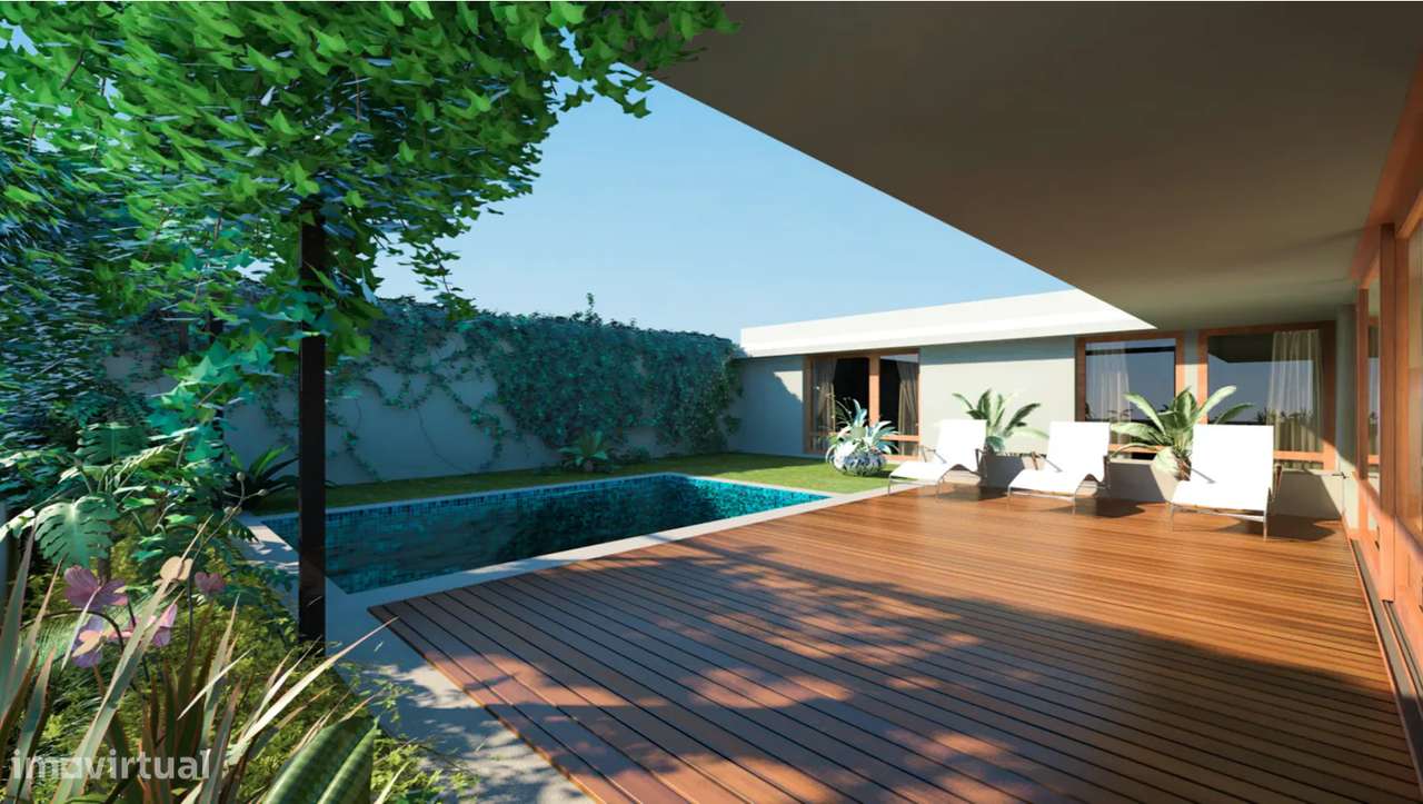 Moradia independente à venda na Foz Velha-7