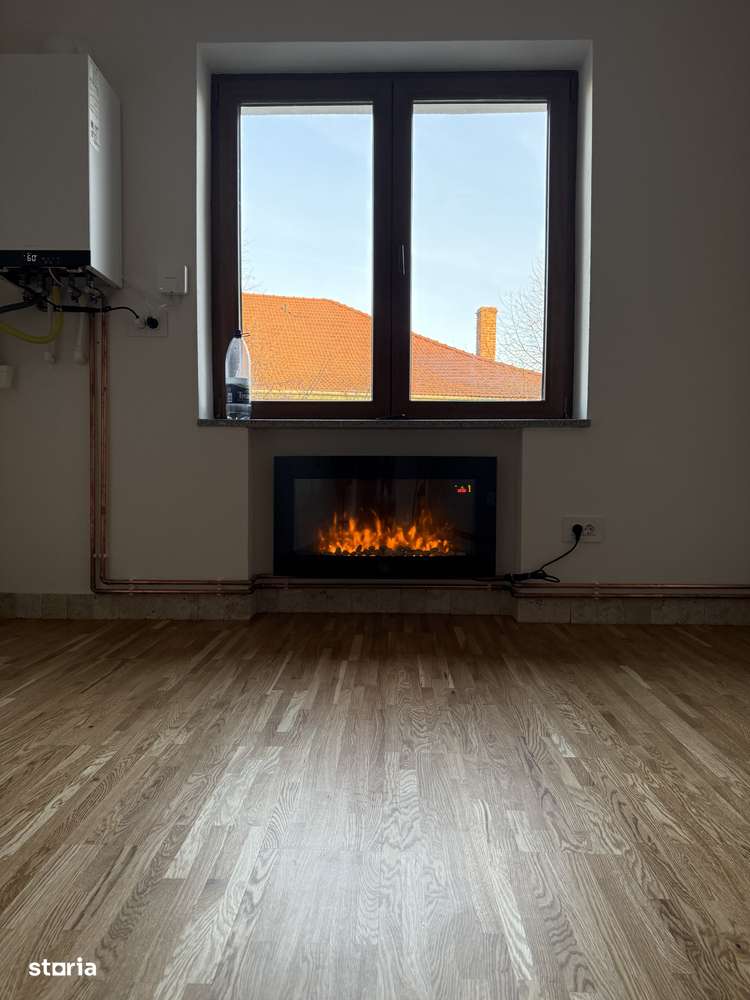 Studio de vanzare la poalele Cetatii Devei - Imagine principală: 2/6