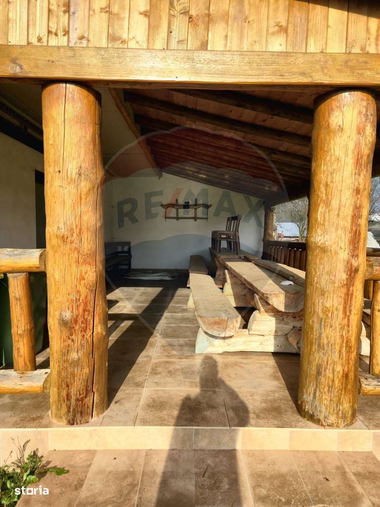 Casă / Vilă cu 6 camere de vânzare-4