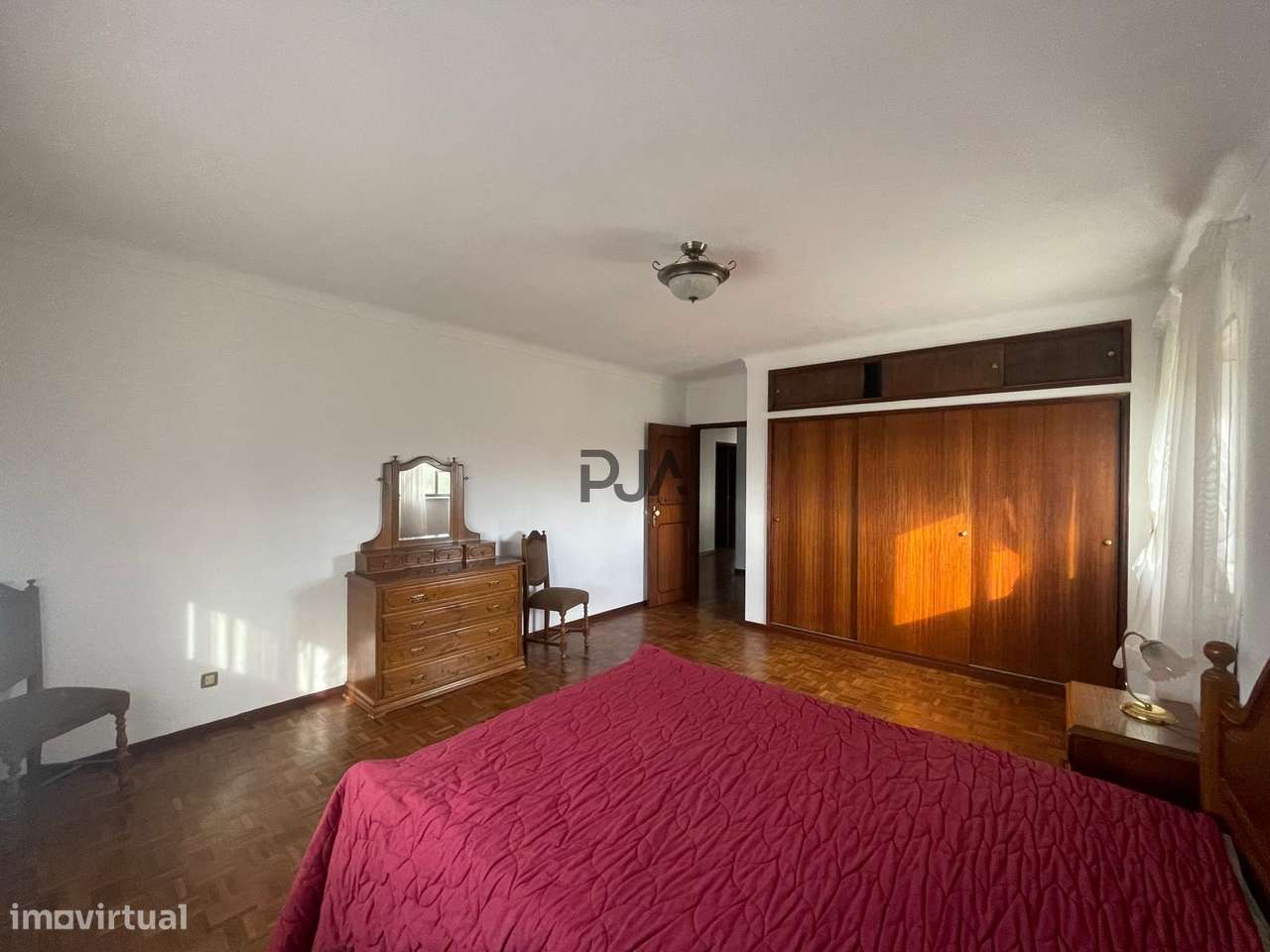 Moradia Isolada T5 em Outeiro de Espinho, Mangualde-9