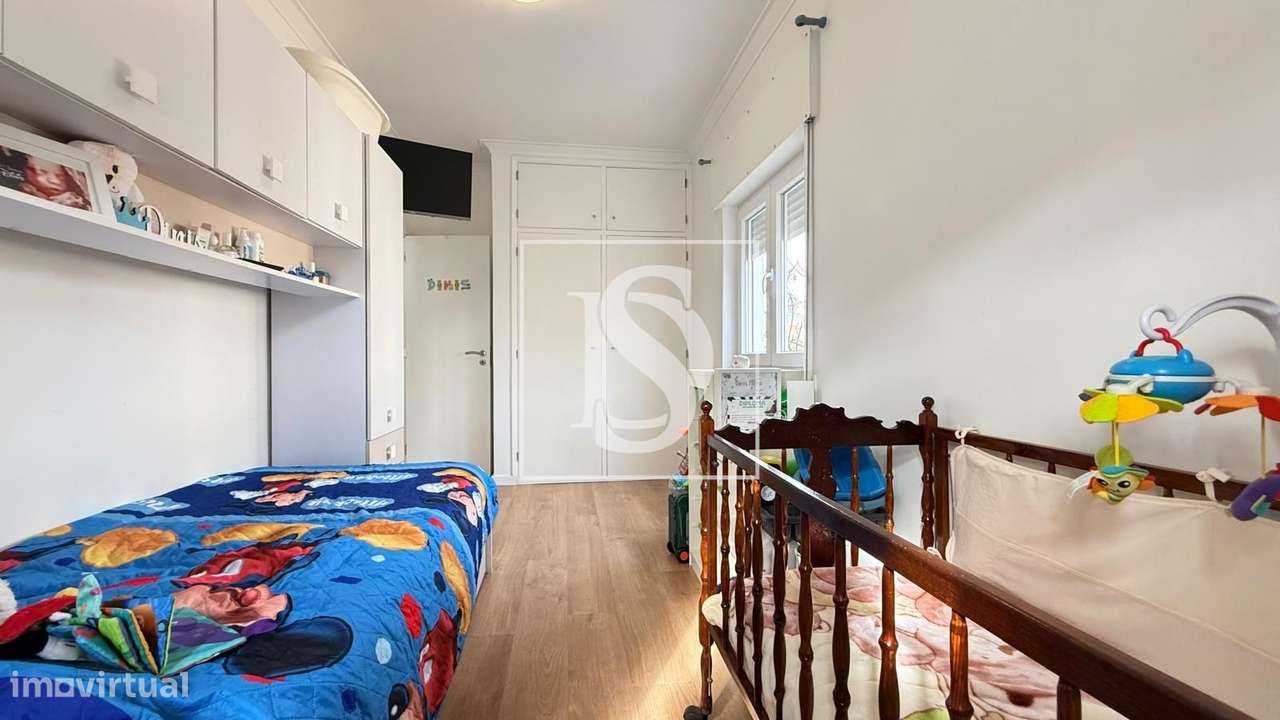 Apartamento T3 renovado na encantadora vila da Moita.-13