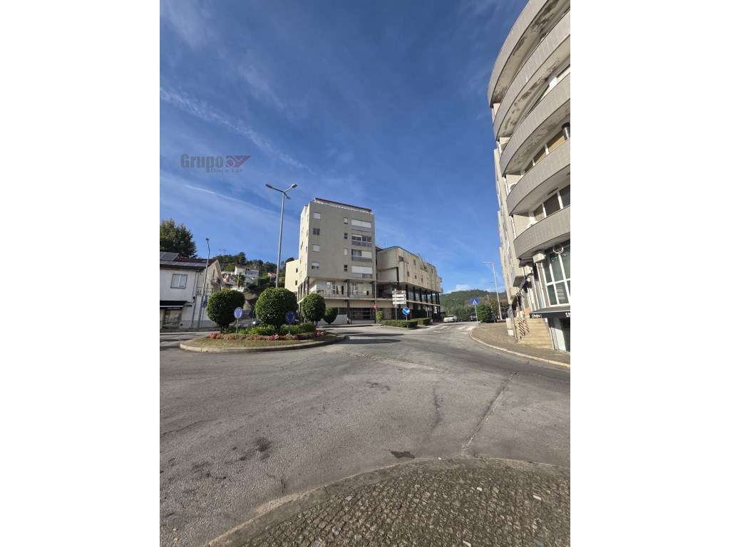 Apartamento T3 Elegante com 184 m² no Centro de Refojos de Basto - ...-0
