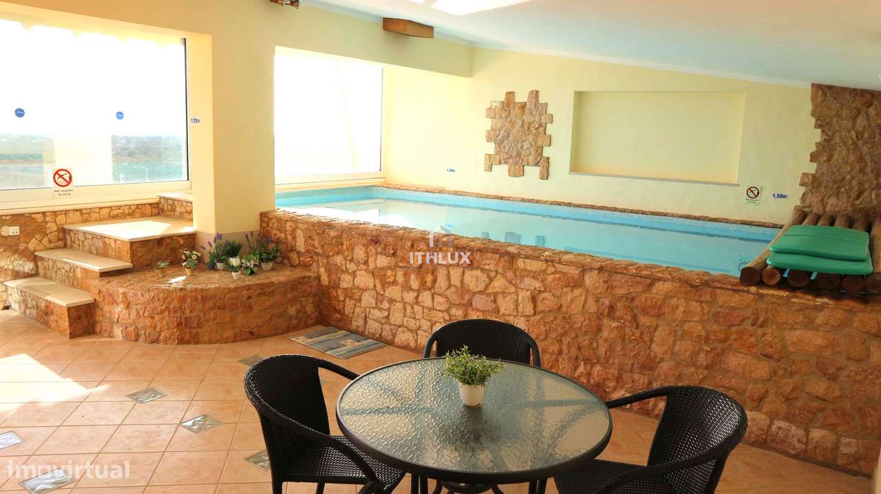 Moradia com 3 quartos, piscinas interior e exterior, vista para o mar - Grande imagem: 4/17