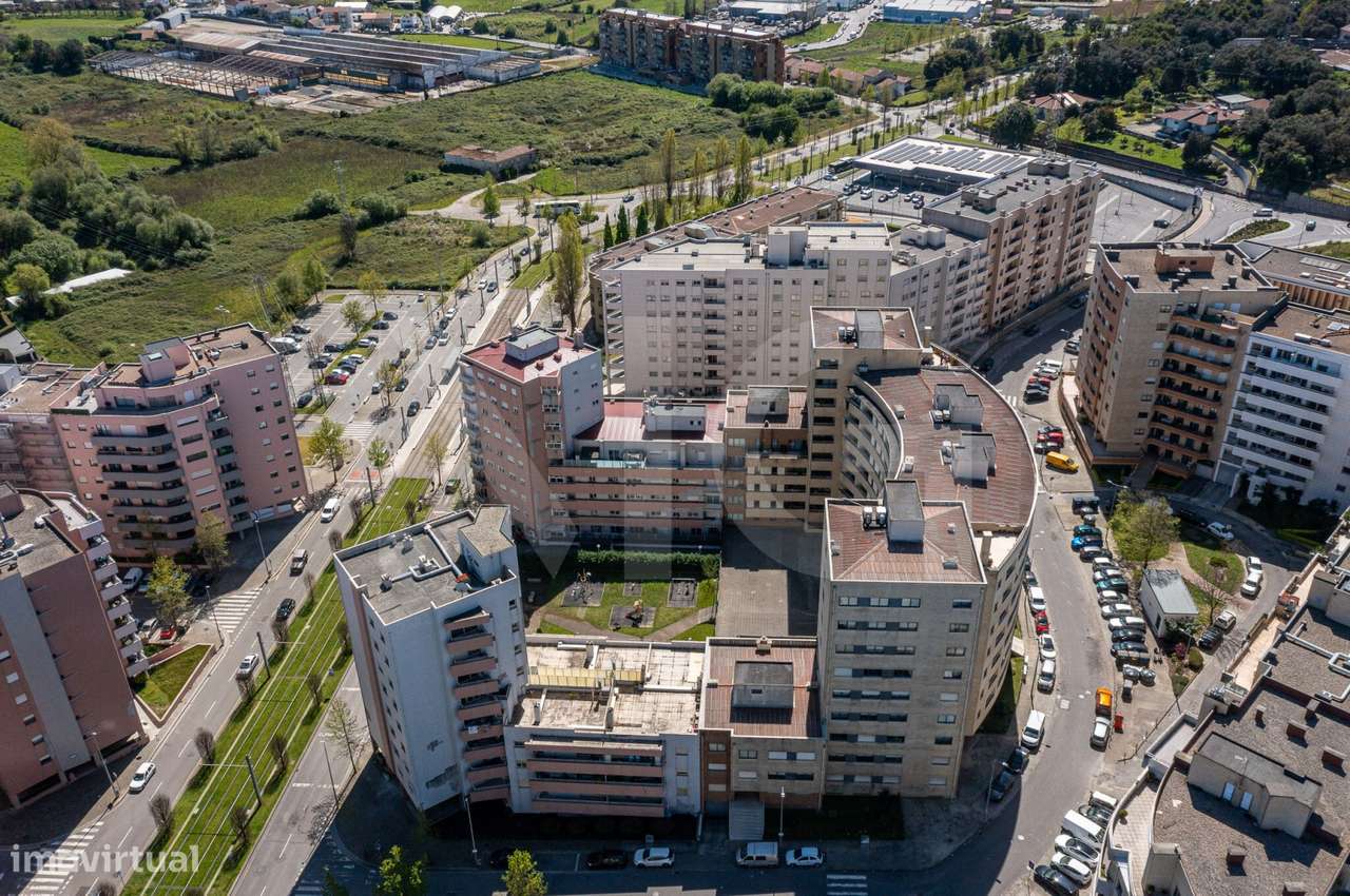 T2 com Varanda, Lugar de garagem e arrumos na Cidade Jovem - Rio Tinto-47