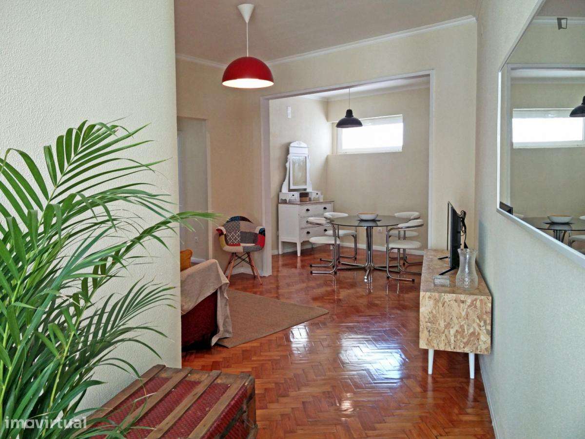 Apartamento com 3 quartos - localizado em Princípe Real Lisbon - Grande imagem: 5/10