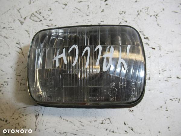 LAMPA PRAWA PRZEDNIA FIAT 126 P - 1