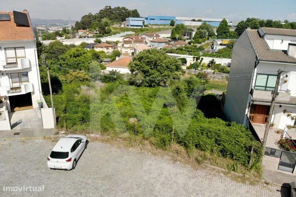 Terreno urbano em excelente localização em Pedroso - Vila Nova de Gaia - Grande imagem: 5/16