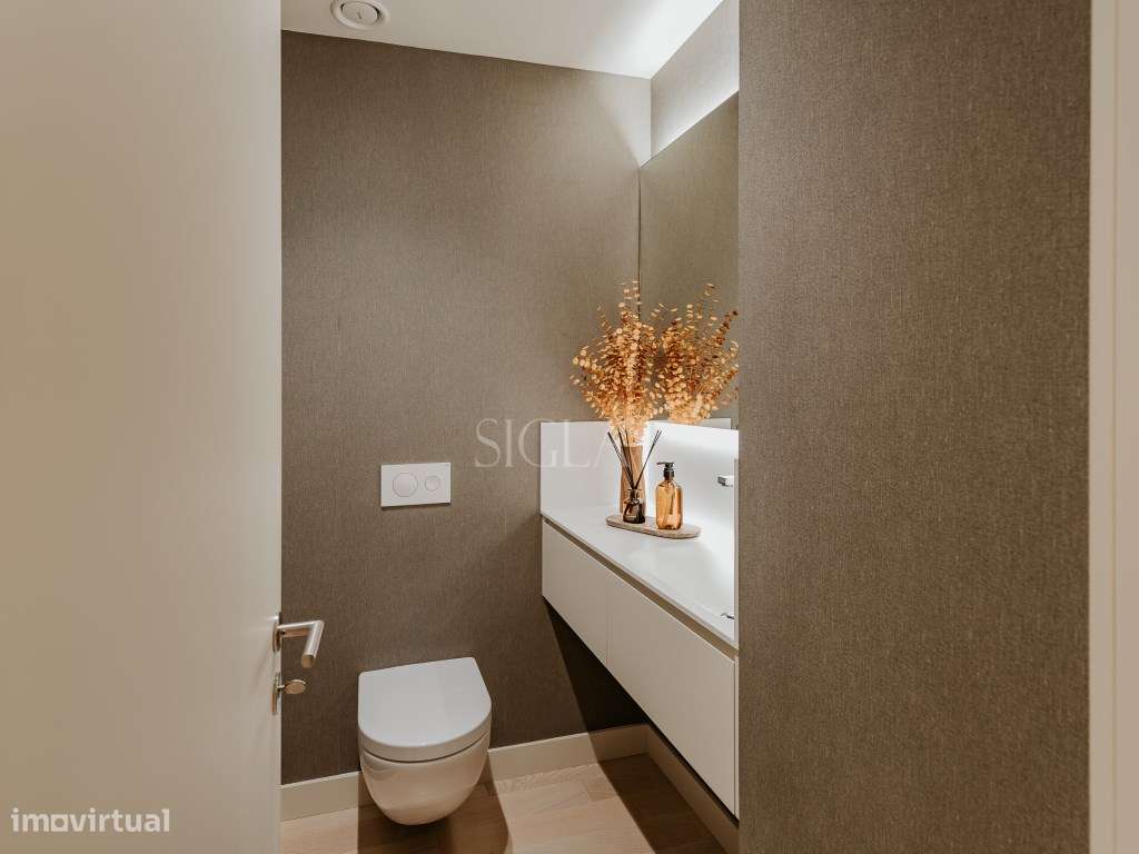 T1 em Primeira Linha de Mar-57