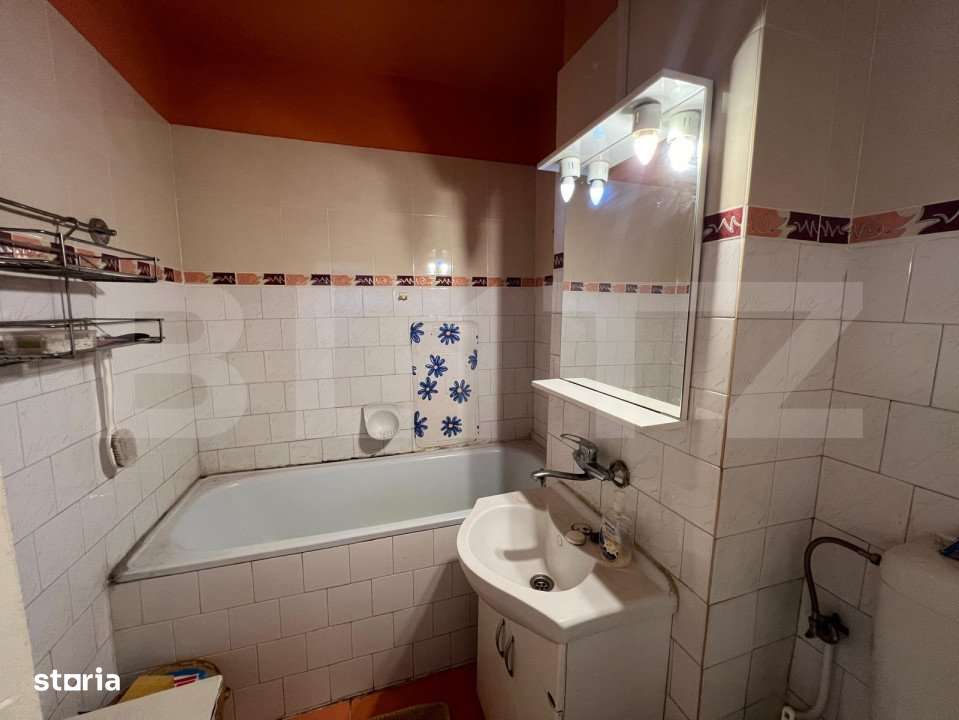 Apartament cu 5 camere, etaj 1, 112 mp, zona liceului Economic - Imagine principală: 4/5