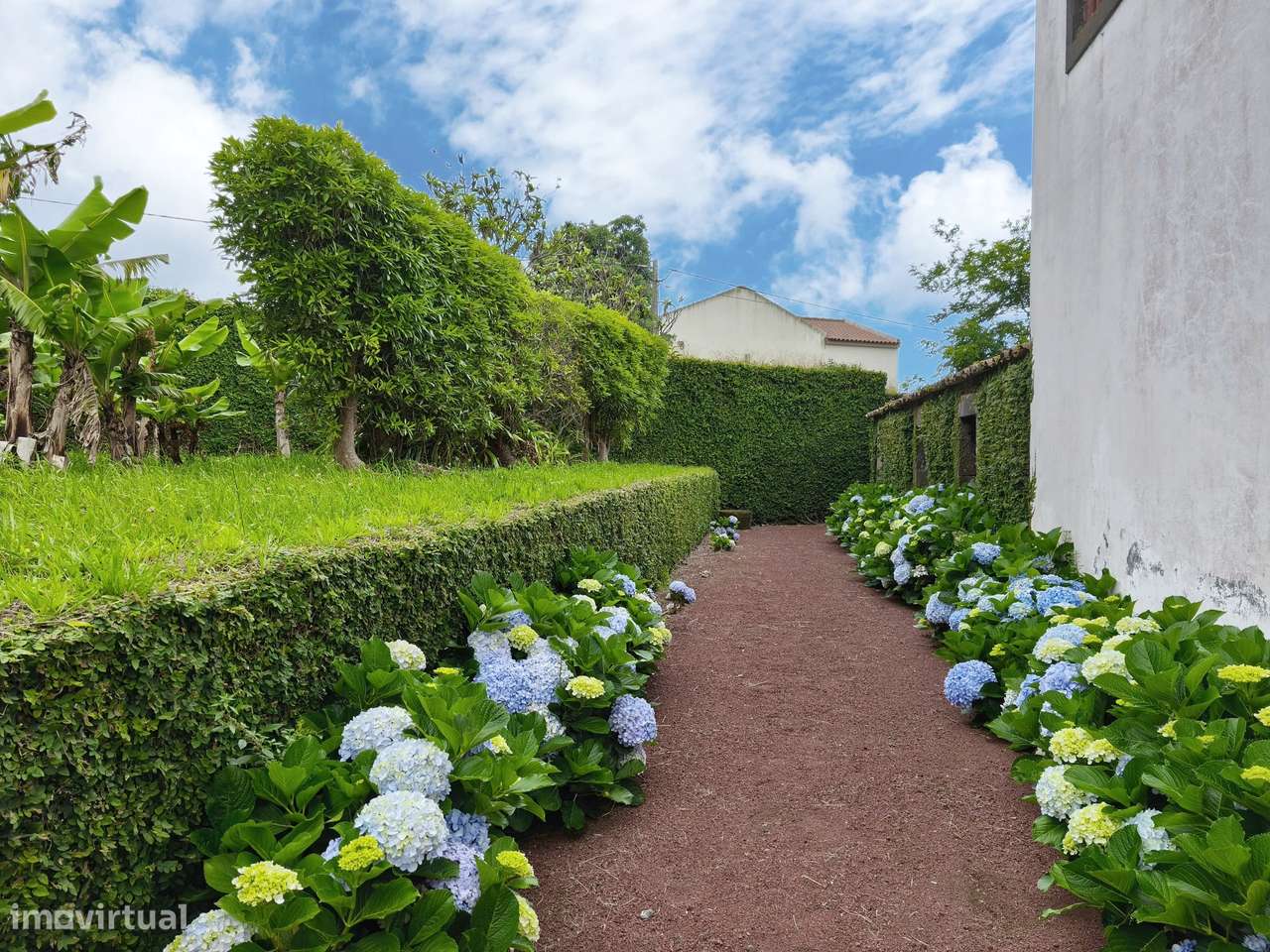 Solar Centenário de Encanto Histórico com Vista Inigualável na Ilha de-21