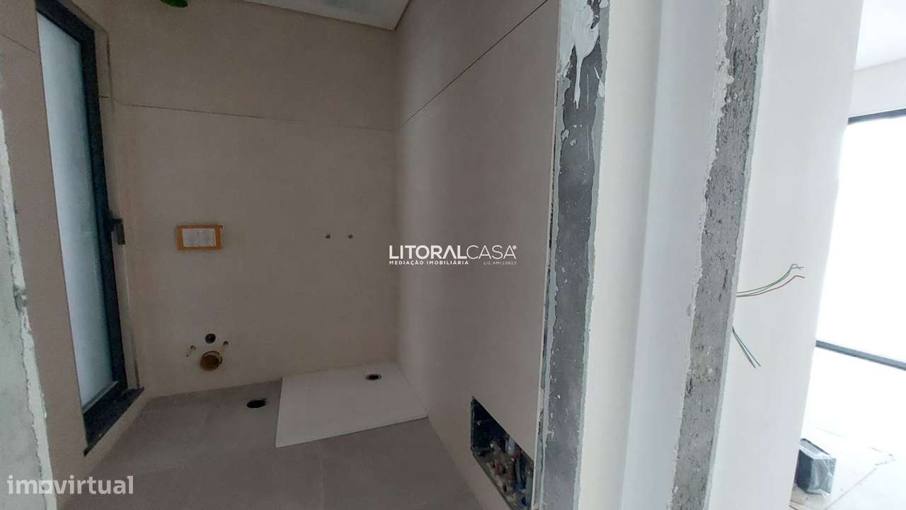 Moradia T4 Nova | Gafanha da Encarnação - Grande imagem: 5/27