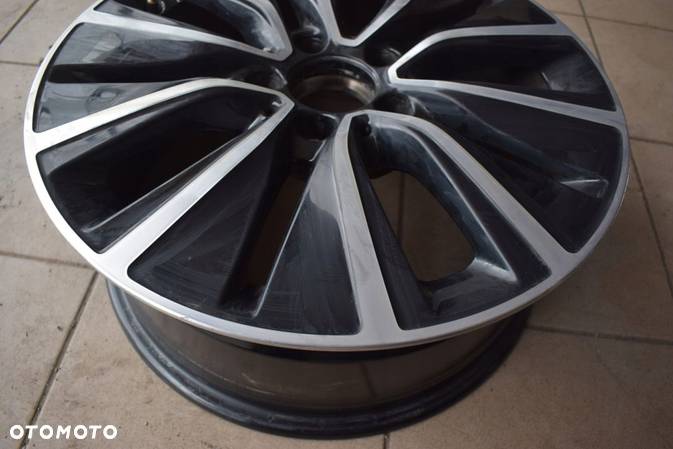 Felga aluminiowa Mercedes 7Jx17 5x112 ET48.5 - 5