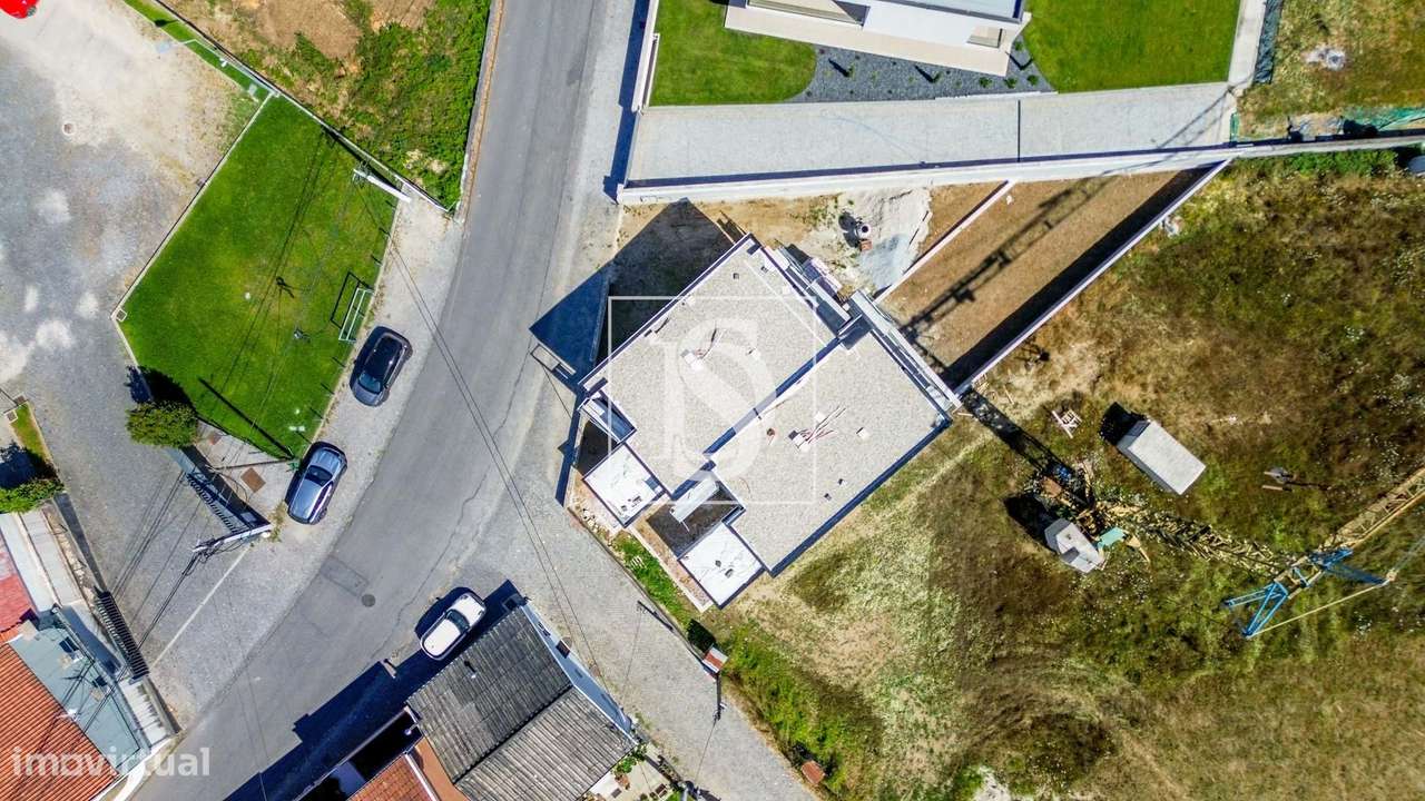 Moradia de Gaveto T3 em Construção em S. Verrissimo - Grande imagem: 4/37