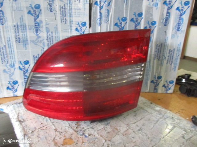 Farol Tras A1698200377 MERCEDES W245 B 2005 Drt ORIGINAL - 1