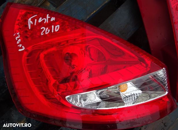 Stop stanga Ford Fiesta din 2010 volan pe stanga - 1
