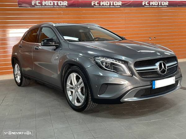 Mercedes-Benz GLA 180 (CDI) d 7G-DCT Urban - 2