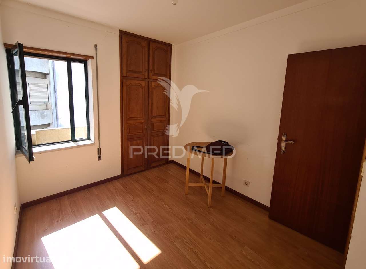Apartamento T2+1 no centro de Macedo de Cavaleiros - Grande imagem: 3/7