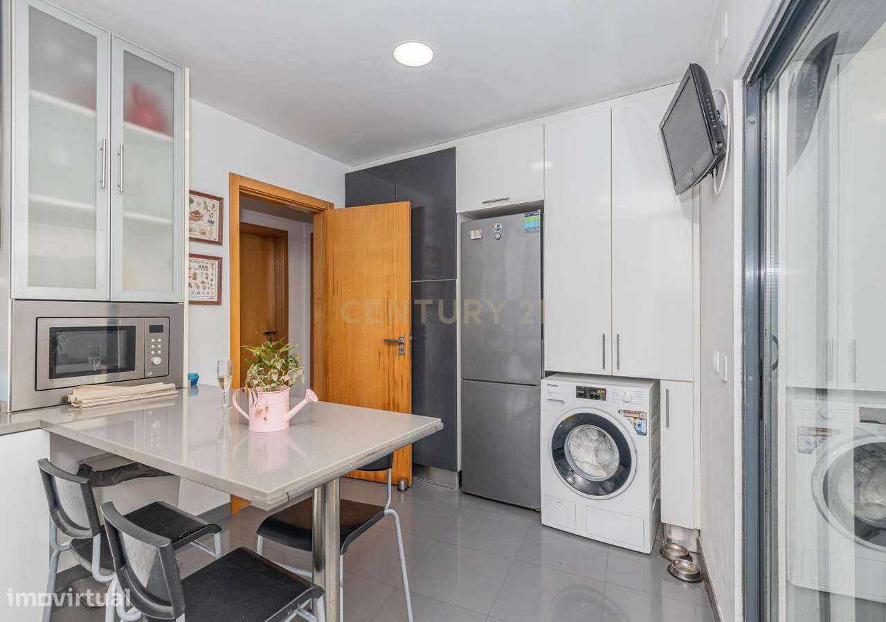 Moradia Moderna T4 em São Domingos de Rana, Cascais-11