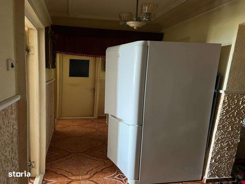 Radu Negru etaj 3 Balcon 7m-5