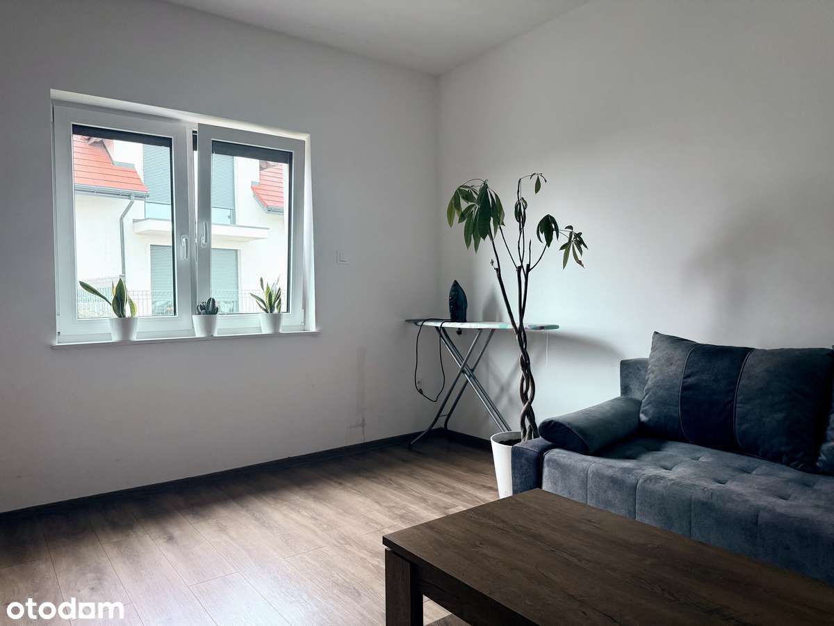 Nowy parterowy dom z lokalem użytkowym-7