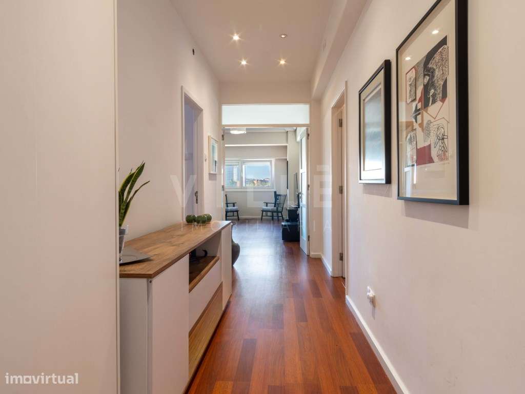 Apartamento T4+1 | Condomínio Fechado | Campo Alegre | Porto-2