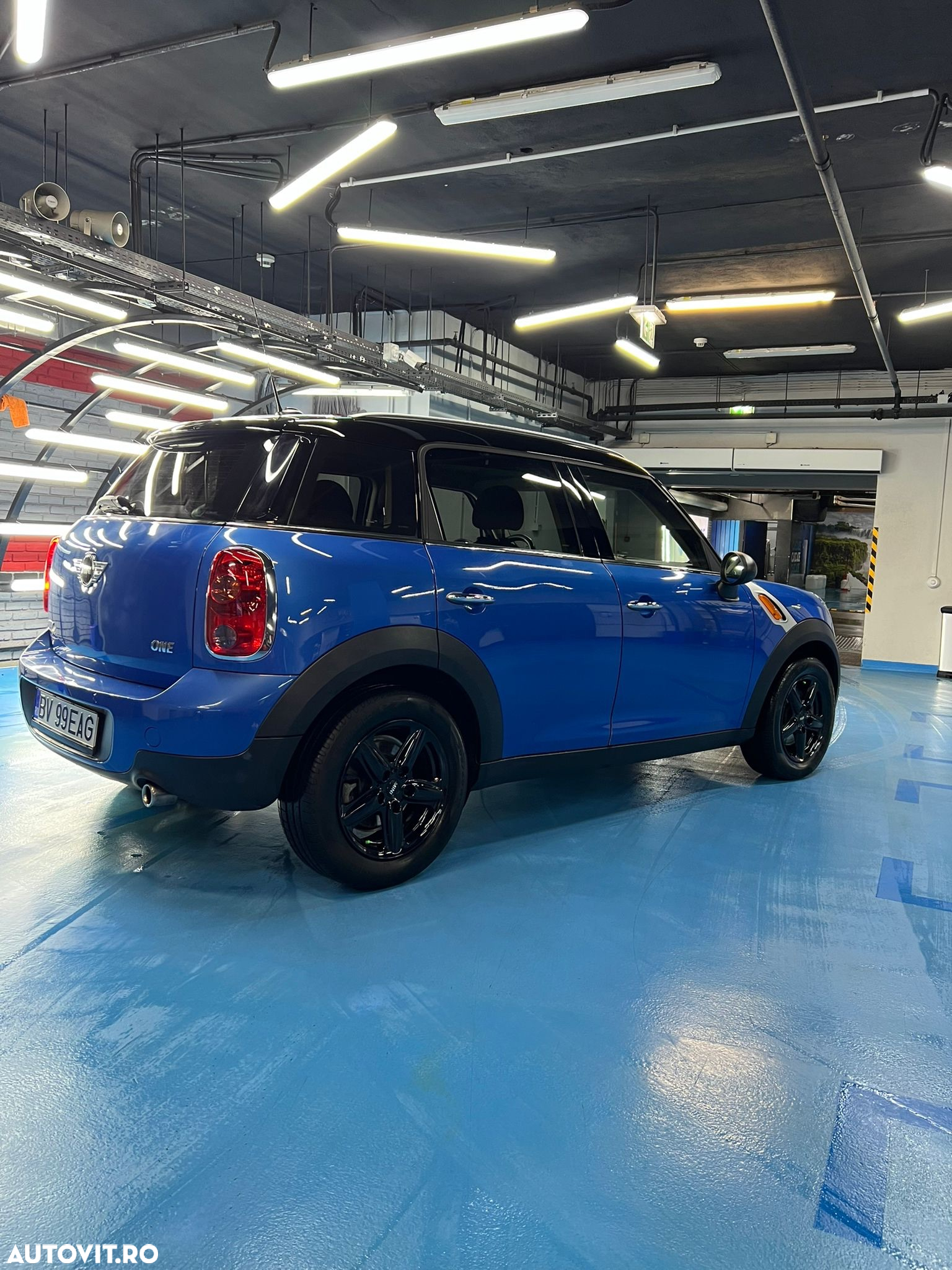 Mini Countryman One - 2