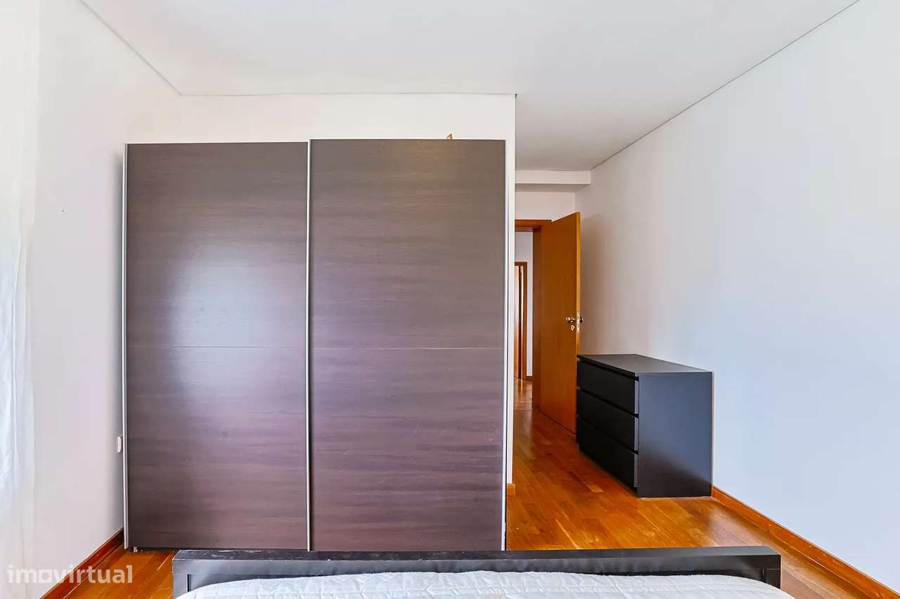 T3 no Centro de Barcelos, com Suíte e 3 frentes-19