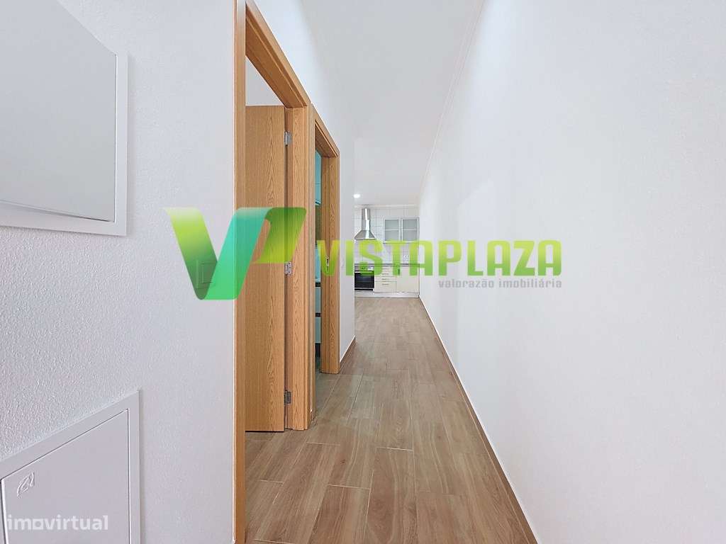 Moradia reabilitada no centro de Portimão com dois T2 independentes... - Grande imagem: 5/23