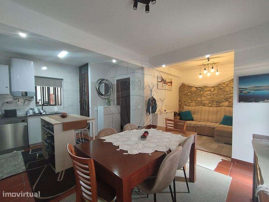 Moradia T2 Remodelada para Venda em Caixeira  Montemor-o-Velho-2