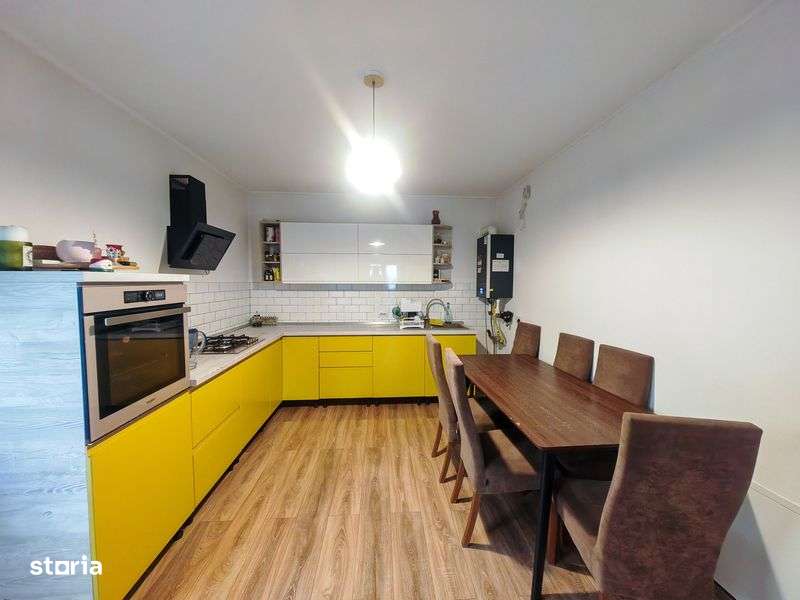 Proprierar vand casa in Margineni - Imagine principală: 5/8