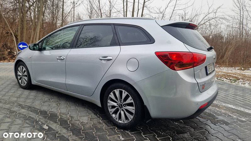 Kia Ceed 1.6 CRDi SCR L Business Line - 5