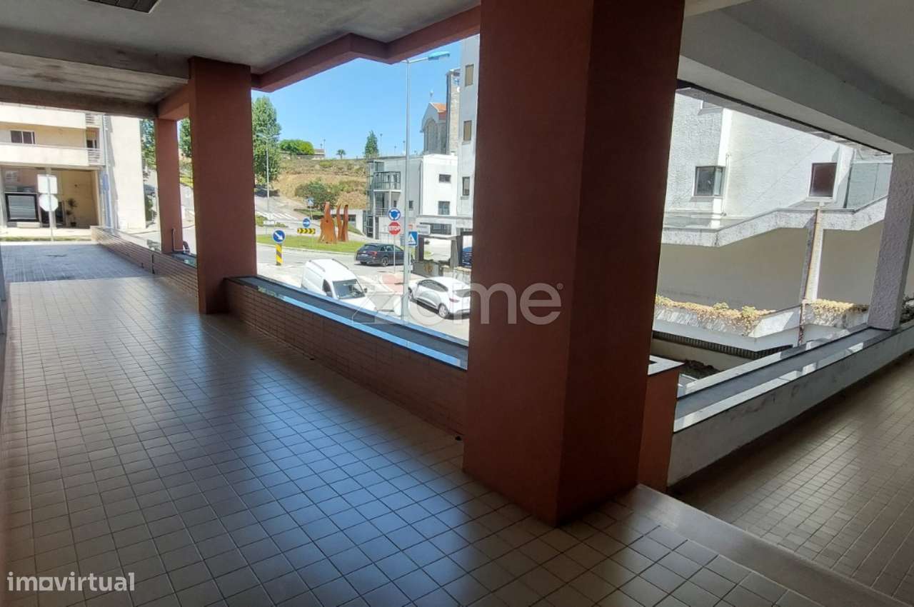 Loja c/ rentabilidade 6%, Rebordosa, Paredes - Grande imagem: 4/15