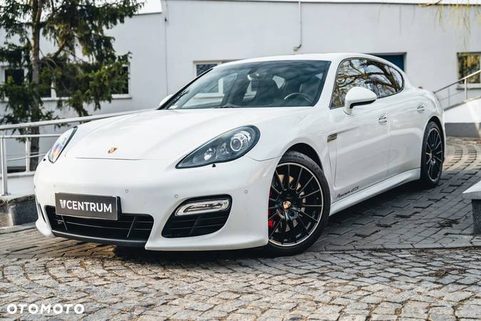 Porsche Panamera GTS - 1