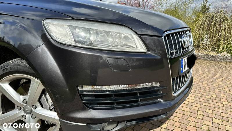 Audi Q7 - 1