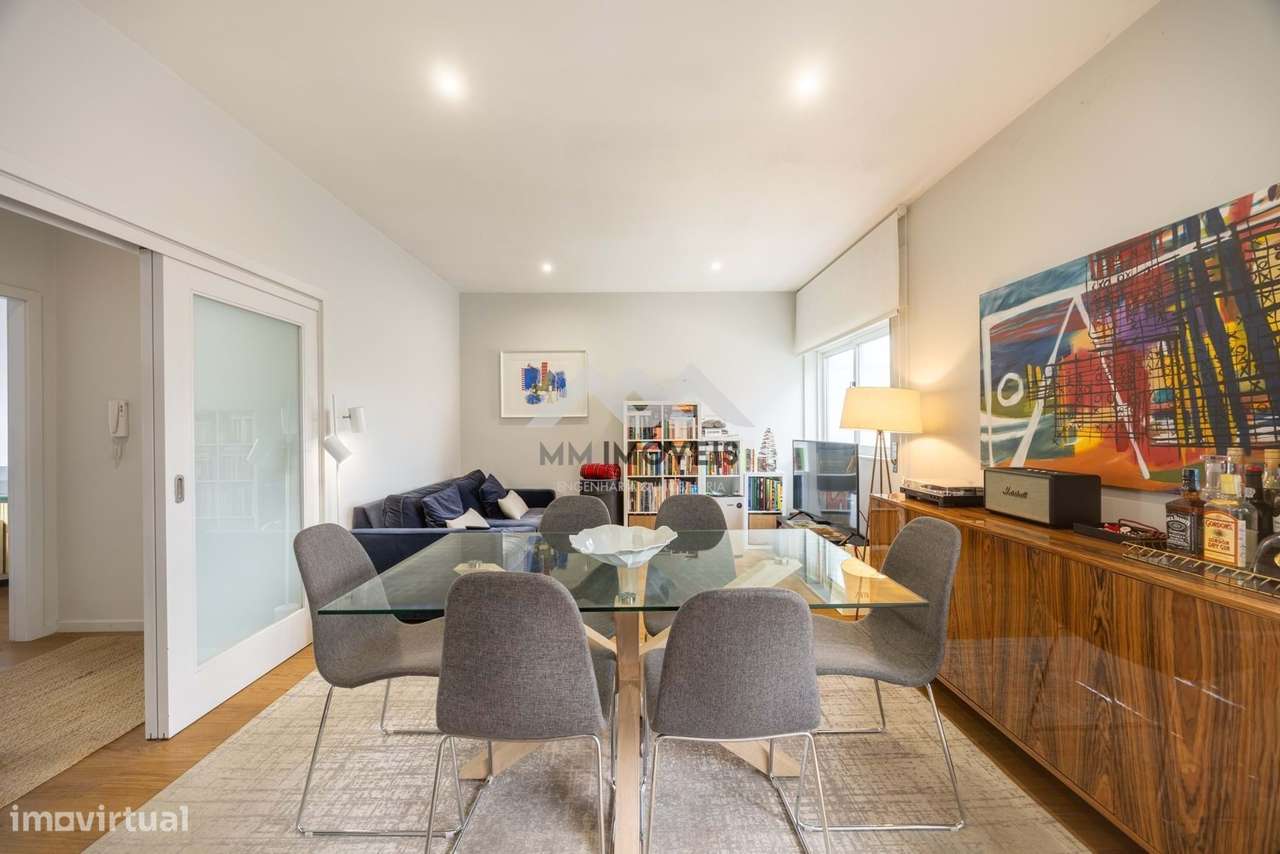 Andar Moradia T2 | Renovado | Varandas | 3 Frentes | Garagem 65m²-5