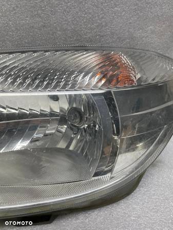 LAMPA LEWY PRZOD SKODA ROOMSTER EU ORG FV - 4