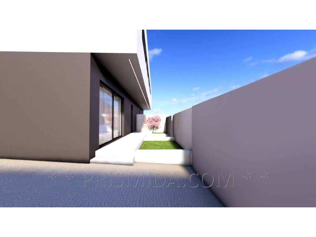 Moradia T3 RC+ANDAR de 3 frentes-3