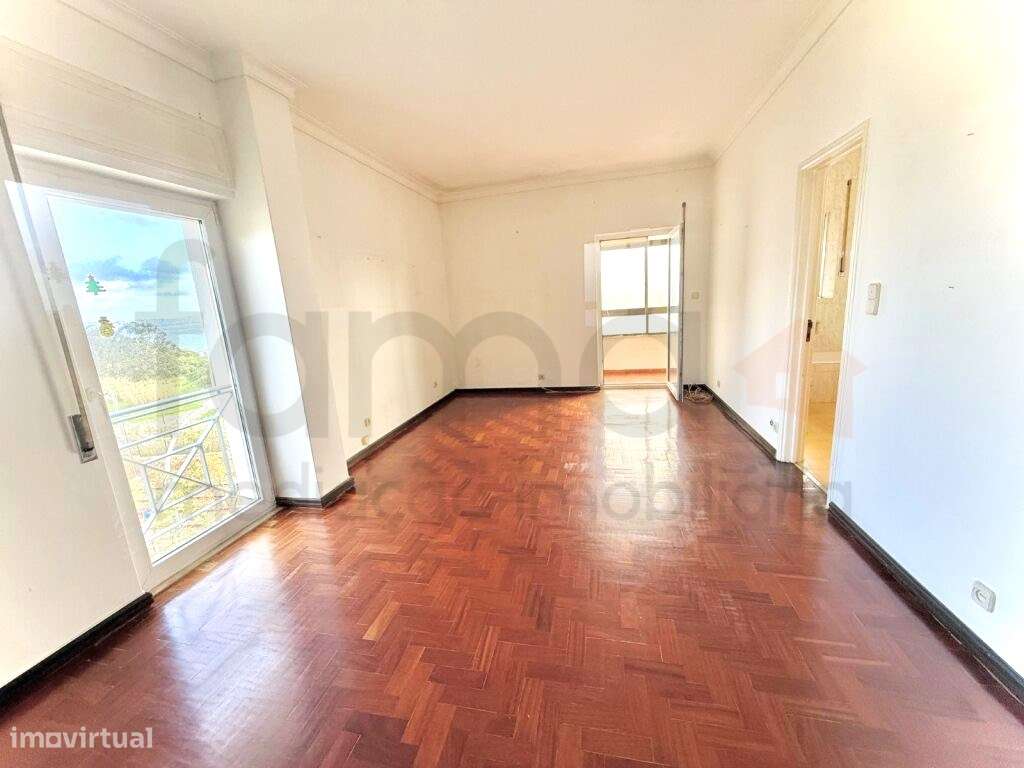 APARTAMENTO T4 EM OEIRAS-16