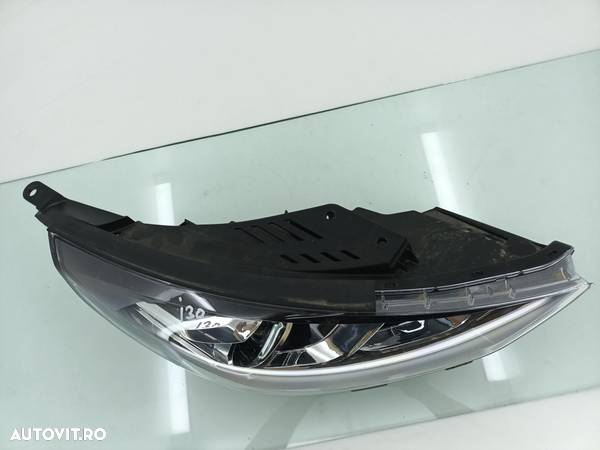 Far dreapta Hyundai i30 hybrid 2020-2023  92102-G4510 - 2