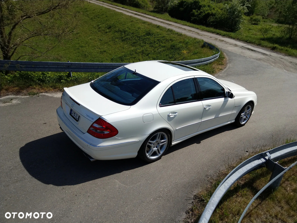 Mercedes-Benz Klasa E 55 AMG - 8